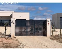 Chalet en Venta en Pinós, el/Pinoso, Alicante