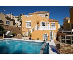 Chalet en Venta en San Miguel de Salinas, Alicante