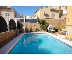 Chalet en Venta en San Miguel de Salinas, Alicante