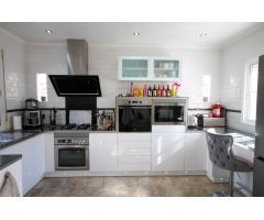 Chalet en Venta en San Miguel de Salinas, Alicante