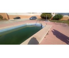 CHALET INDEPENDIENTE CON PARCELA URBANA. IDEAL INVERSORES.
