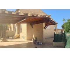 ESTUPENDO CHALET EN BENIDORM