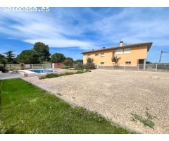 Parcela de 446 m² con Valla Perimetral y Piscina en Vilamalla ???????????