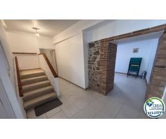 ¡Pintoresca Casa en Venta en Vilajuiga!