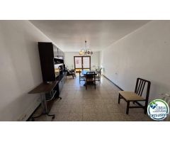 ¡Pintoresca Casa en Venta en Vilajuiga!