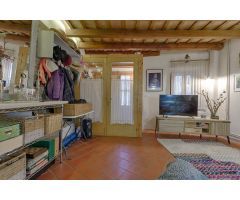 Encantadora Casa Aparejada en el Núcleo Urbano de Sant Pere Pescador.