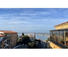 Encantadora Casa Adosada con Impresionantes Vistas en Puig Rom