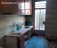 Gran casa para reformar, 178 m2 en 2 plantas, patio 100 m2 , muchas posibilidades