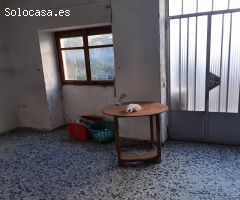 Gran casa para reformar, 178 m2 en 2 plantas, patio 100 m2 , muchas posibilidades