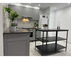 Apartamento reformado con licencia turística a 200 metros de la playa!