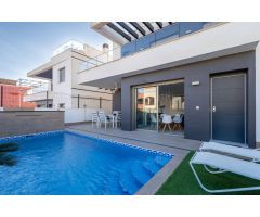 Villa con piscina privada y sótano