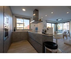 Villa con piscina privada y sótano