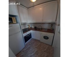 REF.- 27 - Apartamento en tercera planta a tan solo 800 metros del paseo marítimo – Torrevieja Centr