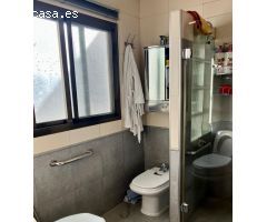 REF.- 78 - Ático en venta en el centro de Alicante