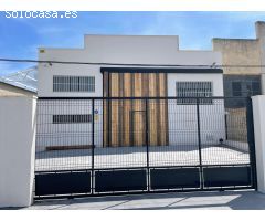 REF.- 81 - Nave en venta en Polígono Industrial - Bigastro