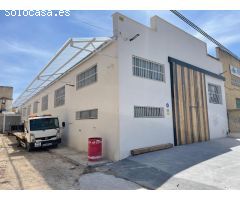 REF.- 81 - Nave en venta en Polígono Industrial - Bigastro