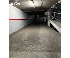 PLAZA DE PARKIN PARA COCHE MEDIANO A METROS DEL AYUNTAMIENTO