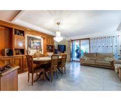 PRECIOSA CASA PARA ENTRAR A VIVIR CON JARDÍN Y APARCAMIENTO!
