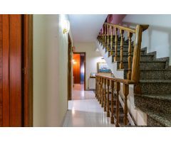 PRECIOSA CASA PARA ENTRAR A VIVIR CON JARDÍN Y APARCAMIENTO!