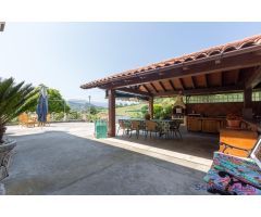 Villa de Lujo en Venta en Bárcena de Cicero, Cantabria