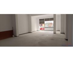 ¡Gran local comercial en Santoña!