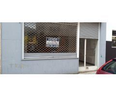 ¡Gran local comercial en Santoña!