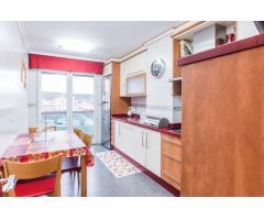 SE VENDE PISO DE CUATRO DORMITORIOS EN EL BARRIO DE LA ROSALEDA