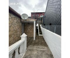 SE VENDE CASA CON TERRENO