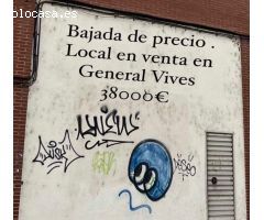SE VENDE LOCAL EN GENERAL VIVES  29, CERCANO AL PARQUE .