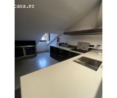 SE ALQUILA  APARTAMENTO A 1 MINUTO DEL CASTILLO .