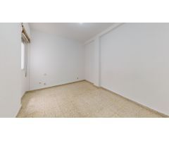 MAGNIFICA VIVIENDA CON ASCENSOR y EXTERIOR, EN ZONA SANTA ROSA, CON 3 DORMITOIROS
