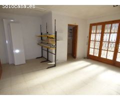Local en buena zona 9000€ la temporada