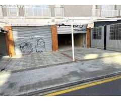 Local comercial con terraza delante