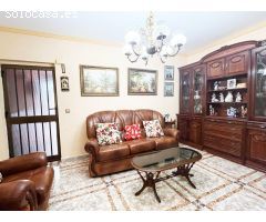 ¡¡ CASA EN LA ZONA DEL ZUMBACON CON PATIO!!