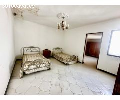 Gran casa con excelente ubicación.
