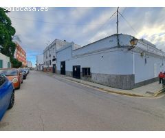 GRAN OPORTUNIDAD, VIVIENDA CON GARAJE Y LOCAL COMERCIAL EN CAMPAMENTO