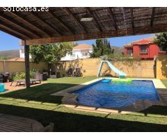 Casa Independiente en Venta Melchor con piscina