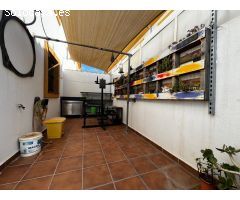 Alquiler de adosado de 3 dormitorios con garaje y patio en centro de San Roque