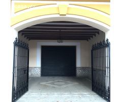 GRAN SALÓN DE CELEBRACIONES  listo para comenzar actividad en LORA del RIO