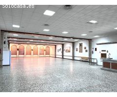 GRAN SALÓN DE CELEBRACIONES  listo para comenzar actividad en LORA del RIO