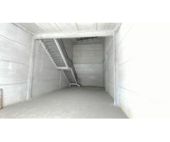 Estupenda Nave/Local Comercial  de 130 m2 en 2 alturas con gran escaparate