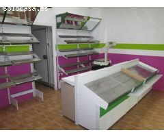 Local comercial en Urbanización El Bosque