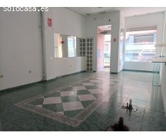 -PLAZA TOROS- LOCAL COMERCIAL EN INMEJOIRABLES CONDICIONES Y CON MAGNIFICA UBICACIÓN DE PASO , ÚNICO
