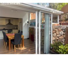 Tríplex con vistas, garaje y piscina en Portals Nous