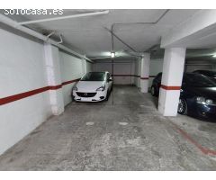 Se vende plaza de garaje para coche pequeño, cerca del paseo marítimo, en Torrevieja.