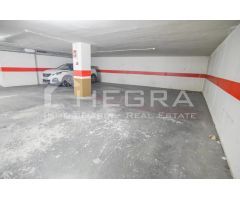 Se vende plaza de garaje con acceso por montacoches en el centro de Torrevieja, zona la Ermita
