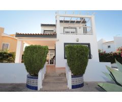 CHALET EN CABO DE PALOS EN PARCELA DE 447 M²