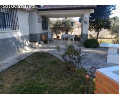 EXCLUSIVAS ROMERO, comercializa parcela de terreno con casa en Yuncos