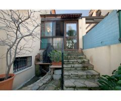 Pareado con piscina privada