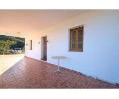 Villa en Venta en Comares, Málaga